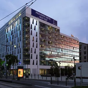 4* מלון Novotel Centre Euromed