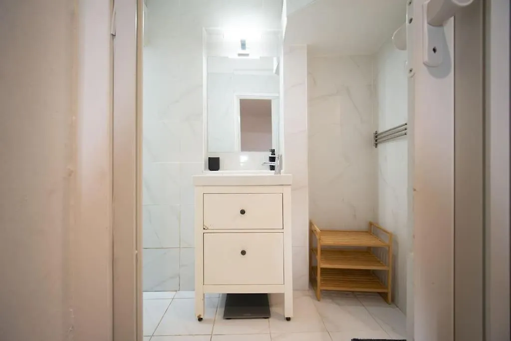 Apartment Appartement Tout Equipe Proche De La Plage 2 A 4 Couchages Marseille